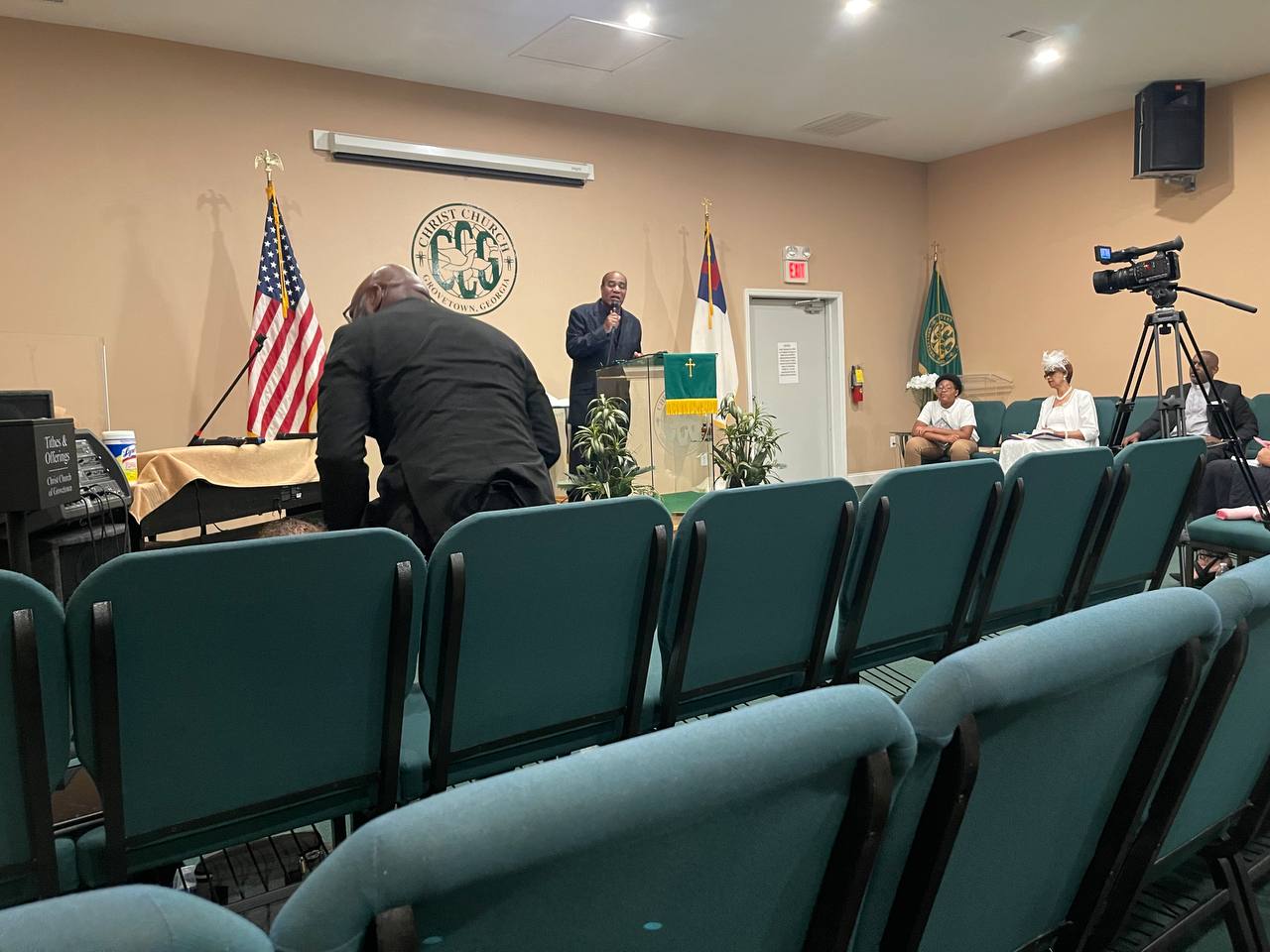 Sunday worship service at Christ Church of Grovetown with speaker at the pulpit